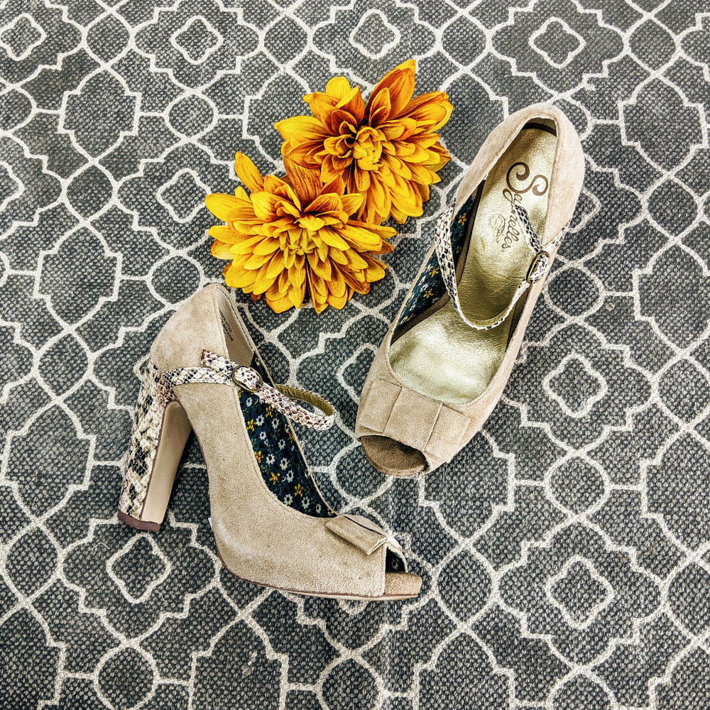 *SEYCHELESS Suede Leather High Heels Taupe Sz 8.5